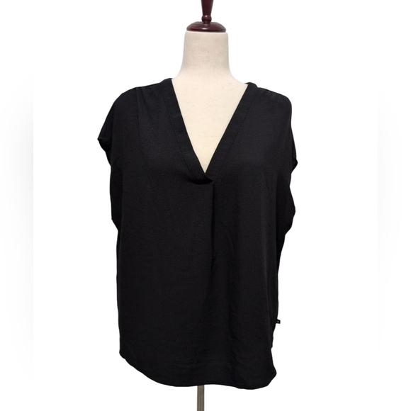 Banana Republic Black V-Neck Blouse Boxy Drapy Oversize Slouch Business Casual - Picture 1 of 9